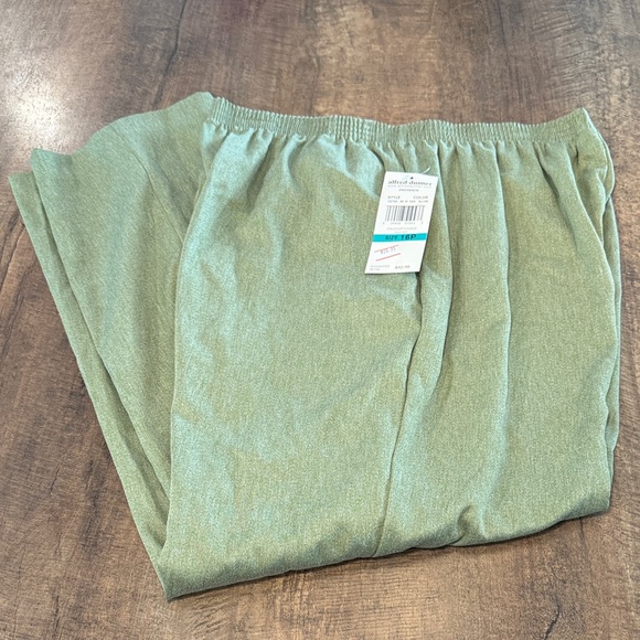 Alfred Dunner Green Trousers - Picture 1 of 2